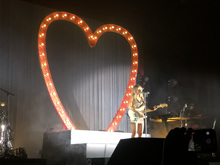 Sabrina Carpenter / girlhouse on Oct 15, 2022 [105-small]