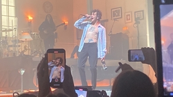 The 1975 / Bonnie Kemplay / Lewis Capaldi / Tim Healy on Jan 25, 2023 [688-small]