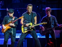 Bruce Spingsteen & The E Street Band / Bruce Springsteen on Feb 1, 2023 [997-small]