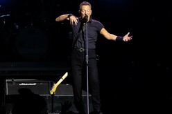 Bruce Spingsteen & The E Street Band / Bruce Springsteen on Feb 1, 2023 [000-small]