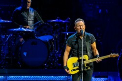 Bruce Spingsteen & The E Street Band / Bruce Springsteen on Feb 1, 2023 [005-small]