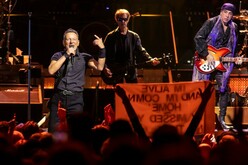 Bruce Spingsteen & The E Street Band / Bruce Springsteen on Feb 1, 2023 [007-small]