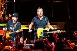 Bruce Spingsteen & The E Street Band / Bruce Springsteen on Feb 1, 2023 [013-small]