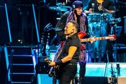 Bruce Spingsteen & The E Street Band / Bruce Springsteen on Feb 1, 2023 [031-small]