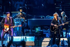 Bruce Spingsteen & The E Street Band / Bruce Springsteen on Feb 1, 2023 [035-small]