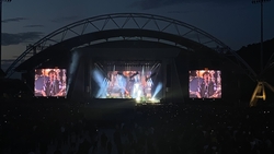 Green Day / Fall Out Boy / Weezer / Amyl and the Sniffers on Jun 25, 2022 [409-small]