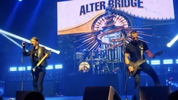 Alter Bridge / Mammoth WVH / RED on Feb 2, 2023 [677-small]