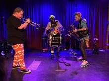 Too Many Zooz on Feb 7, 2020 [075-small]