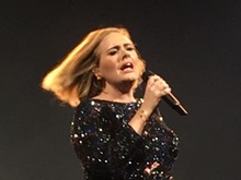 Adele on Jul 6, 2016 [271-small]