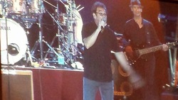 Huey Lewis and The News on Jun 13, 2015 [370-small]