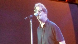 Huey Lewis and The News on Jun 13, 2015 [372-small]