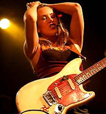 Liz Phair on Nov 18, 2003 [636-small]