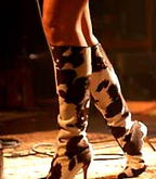 Liz Phair on Nov 18, 2003 [637-small]