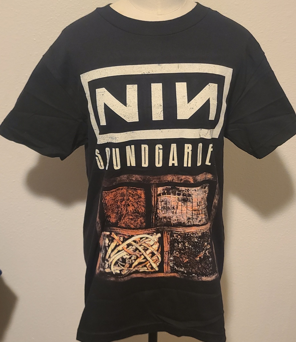 Aug 29, 2014: Soundgarden / Nine Inch Nails at Sunlight Supply Amphitheater  Ridgefield, Washington, United States | Concert Archives