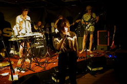 Novyi Lev / Lassie / The Staches on Oct 9, 2018 [417-small]