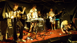 Novyi Lev / Lassie / The Staches on Oct 9, 2018 [428-small]