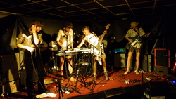 Novyi Lev / Lassie / The Staches on Oct 9, 2018 [429-small]