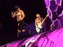 Red Hot Chili Peppers / Nas / Thundercat on Jun 10, 2022 [925-small]