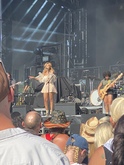 Shelby Darrall / Tiera Kennedy / Niko Moon / Russell Dickerson / Tim McGraw on Aug 5, 2022 [560-small]