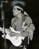 Jimi Hendrix / Cat Mother and the All Night Newsboys on May 3, 1969 [073-small]