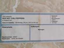Red Hot Chili Peppers / Triggerfinger / Tinariwen on Jun 28, 2012 [678-small]