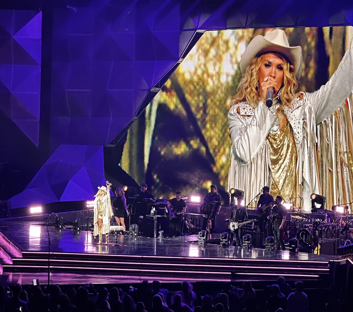 Carrie Underwood Concert & Tour History (Updated for 2023) | Concert