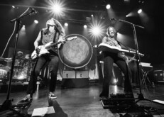 Larkin Poe / Tall Heights on Mar 12, 2023 [323-small]