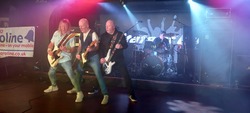 State Of Quo (Final Tour), tags: State Of Quo, Great Yarmouth, Vauxhall Holiday Park - Yarmageddon 11 on Mar 2, 2023 [454-small]