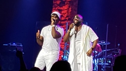 BoyzIIMen  on Aug 24, 2019 [038-small]