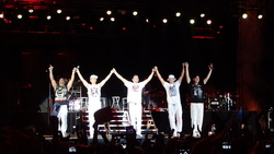The Wanted / Backstreet Boys / 98 Degrees / LL Cool J / The Dan Band / New Kids On The Block on Aug 18, 2012 [152-small]