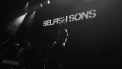 Pale Waves / Selfish Sons / Oscar the Wild on Mar 19, 2023 [125-small]