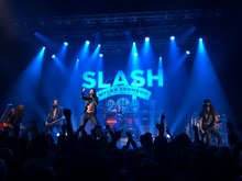 Slash feat. Myles Kennedy & The Conspirators / Altitudes & Attitude on Feb 27, 2019 [542-small]