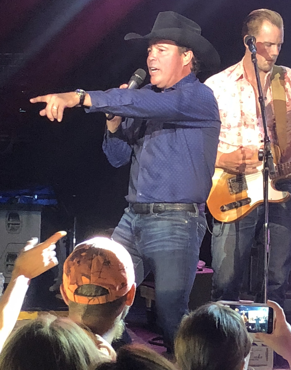 Clay Walker Concert & Tour History (Updated for 2024) Concert Archives