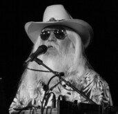 Leon Russell on Aug 25, 2006 [452-small]