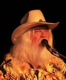 Leon Russell on Aug 25, 2006 [474-small]