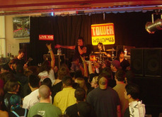 Papa Roach on Aug 31, 2004 [556-small]