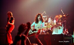 Journey / Montrose / Van Halen on Apr 19, 1978 [325-small]