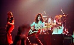 Journey / Van Halen / Ronnie Montrose on Apr 19, 1978 [327-small]