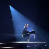 Lewis Capaldi / Em Beihold on Apr 7, 2023 [118-small]