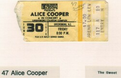 Alice Cooper on Jun 30, 1978 [235-small]