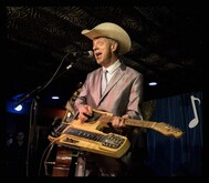 Junior Brown on Mar 12, 2009 [287-small]