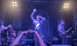 Wednesday 13 / South Of Salem / Sick N' Beautiful / Tarah Who? on Apr 8, 2023 [352-small]