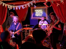 Fightmilk, Indie All Dayer on Apr 8, 2023 [970-small]