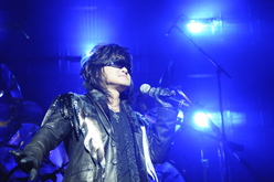 X Japan / Vampires Everywhere! on Oct 1, 2010 [682-small]