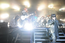 X Japan / Vampires Everywhere! on Oct 1, 2010 [684-small]
