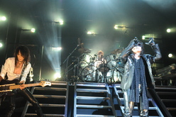 X Japan / Vampires Everywhere! on Oct 1, 2010 [716-small]