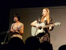 Garfunkel and Oates on Aug 22, 2009 [043-small]
