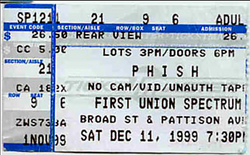 Phish on Dec 10, 1999 [030-small]