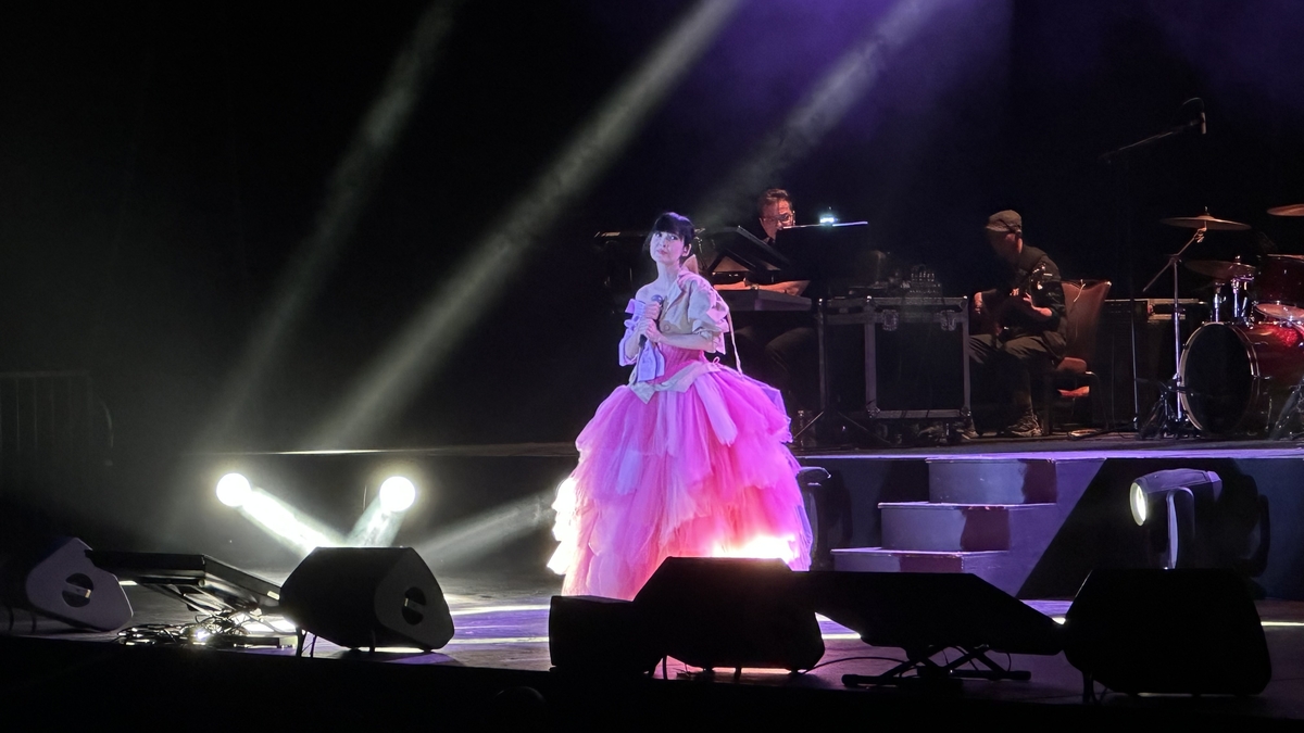 Vivian Chow Concert & Tour History Concert Archives