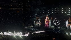 Taylor Swift / beabadoobee / Gracie Abrams / Aaron Dessner on Apr 14, 2023 [385-small]
